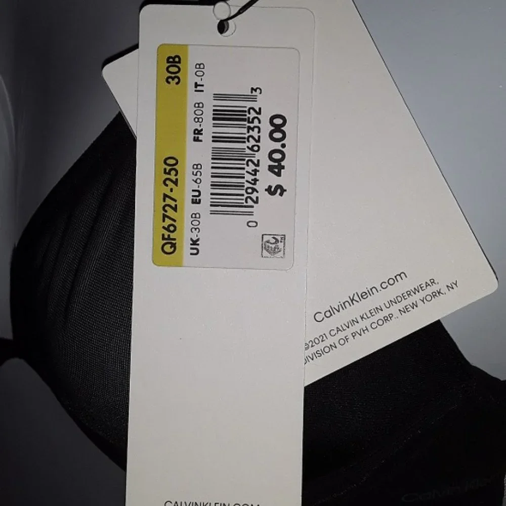 Calvin Klein Black Sheer Marquisette Underwire Unlined Plunge Bra Size 30B NWT